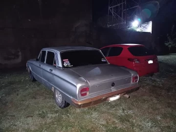 Corrían picadas frente al municipio y les secuestraron los autos