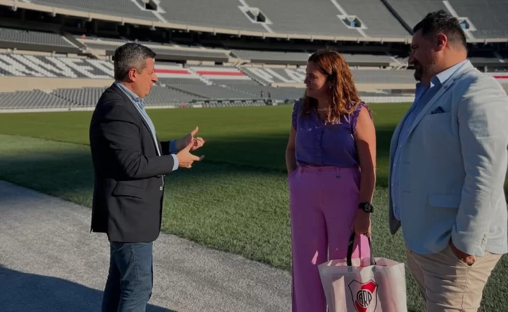 De qué se trató la reunión en la que Jimena López fue agasajada en pleno Monumental de River Plate