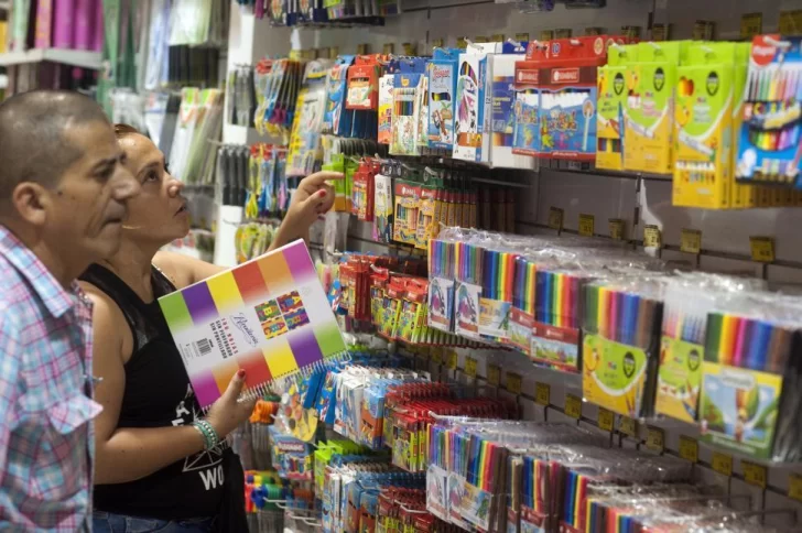 ¿Cuánto dinero necesita una familia tipo para el inicio las clases?