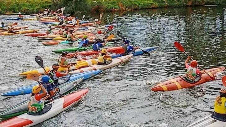 Necochenses destacados en la competencia de descenso en Las Cascadas