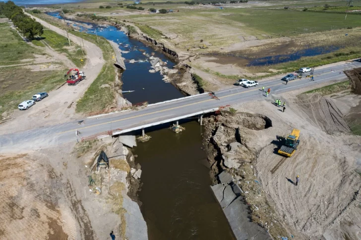 El Ministerio de Infraestructura bonaerense comenzó con la reconstrucción de Bahía Blanca