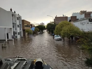 Impactantes imágenes satelitales de Bahía Blanca antes y después de la inundación