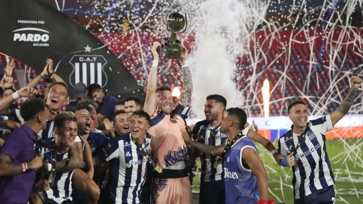 Talleres prevaleció en los penales y se consagró campeón de la Supercopa Internacional