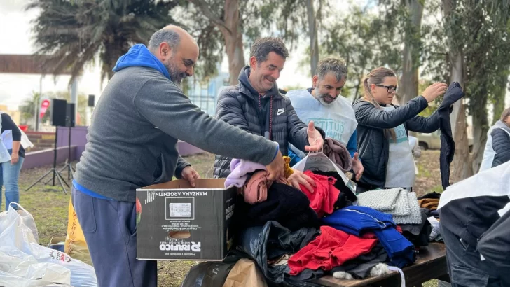 Recolectaron ropa de abrigo que será destinada a más de 1.000 niños y niñas