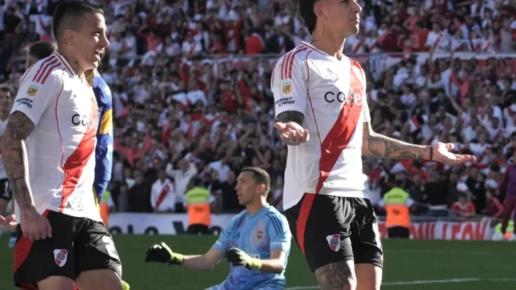 Con un golazo de Mastantuono y el oportunismo de Driussi River le ganó a Boca