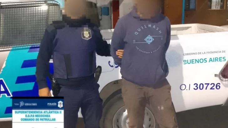 Quiso robar bebidas y terminó rompiéndolas contra el piso