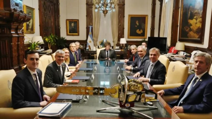 Milei se reunió con el secretario del Tesoro de EE.UU., quien ratificó “el pleno apoyo” a las medidas del Gobierno