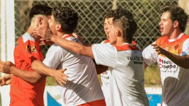 Villa Díaz Vélez se recuperó goleando y los líderes son Independiente SC y Jorge Newbery