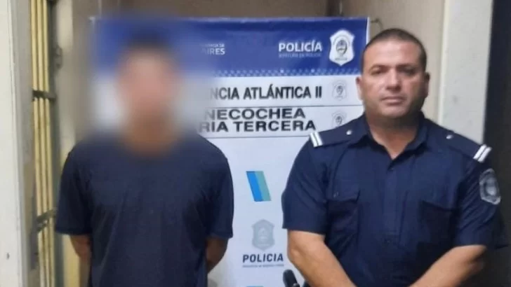 Robó una bici y tenías varias plantas de marihuana en su casa