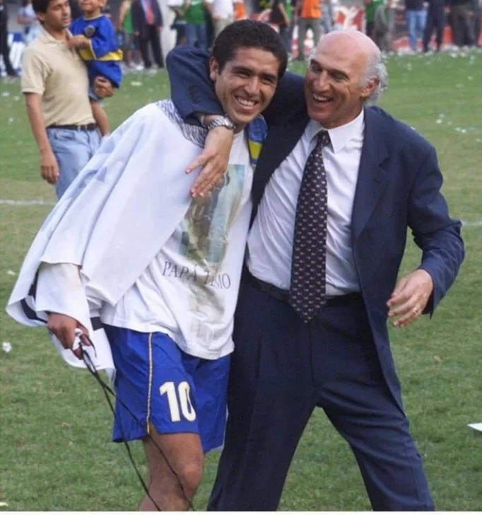 bianchi-riquelme-682x728