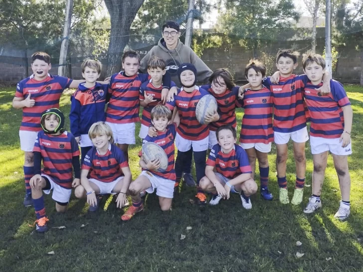 Los chicos del Náutico necochense, creciendo juntos de la mano del rugby
