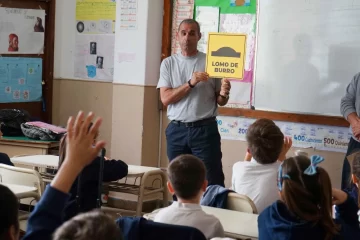 Enseñan conceptos clásicos de la seguridad vial en alumnos
