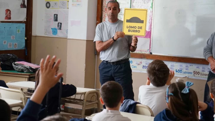 Enseñan conceptos clásicos de la seguridad vial en alumnos