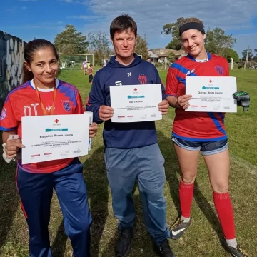 Cursos de RCP con Cruz Roja y agradecimiento del fútbol amateur a Jimena López
