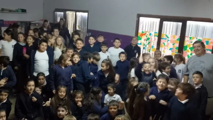 Promueven la tenencia responsable de mascotas a alumnos de Juan N. Fernández