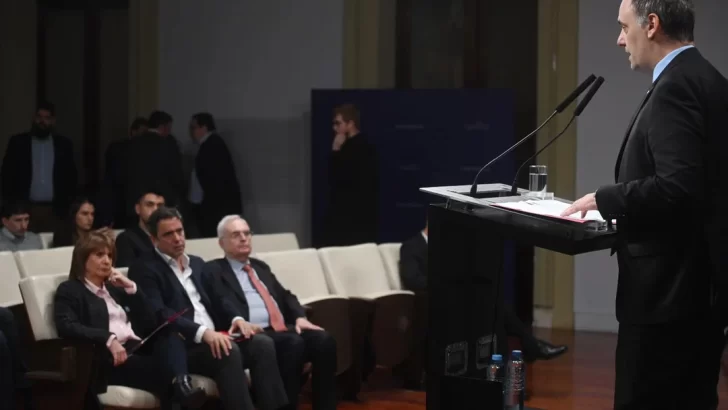 El Gobierno anunció un endurecimiento en la política migratoria