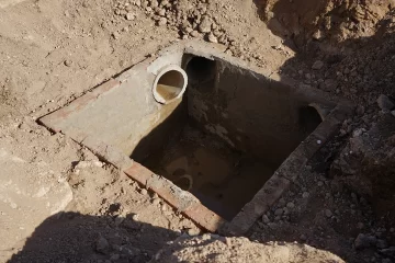 Limpiaron cámaras cloacales para eliminar sedimentos y obstrucciones.