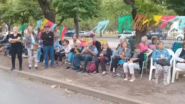 Preparan festejos por el 25 de mayo en un Centro de Jubilados
