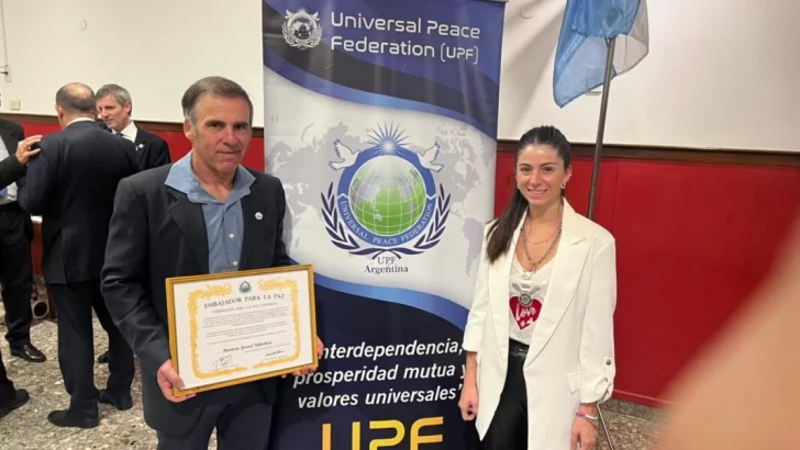 El Prof. Horacio Tellechea fue distinguido como Embajador para la Paz