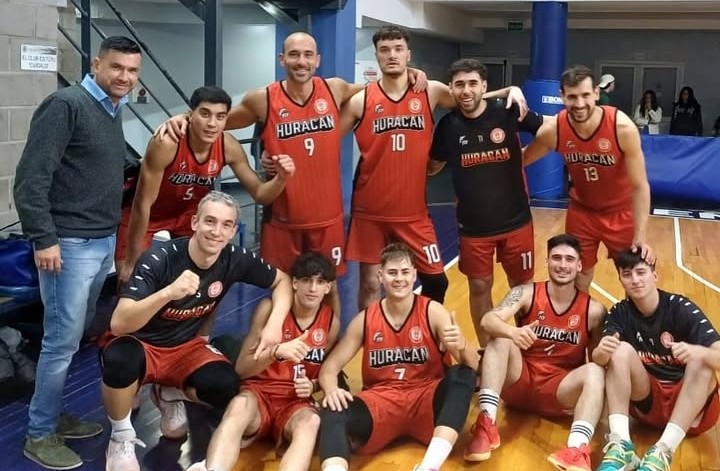 Noche feliz para los necochenses en la AMB: Huracán sigue firme y Rivadavia ganó por primera vez