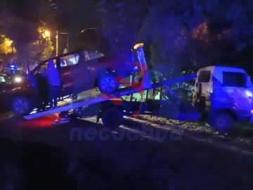 Un conductor se dio a la fuga y agredió a personal policial