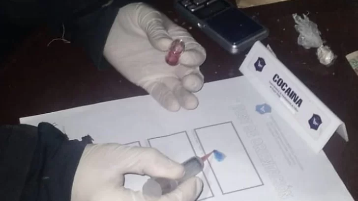 Allanamiento y detenciones por venta de estupefacientes en una vivienda de calle 57 al 4500
