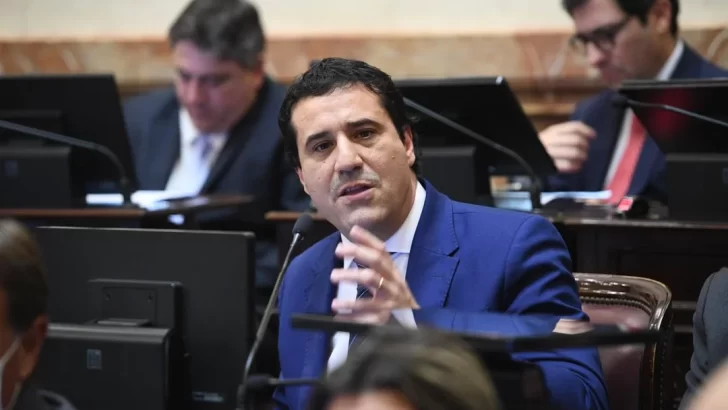 Senado: piden elevar las penas para quienes ejerzan violencia contra docentes y trabajadores de la salud