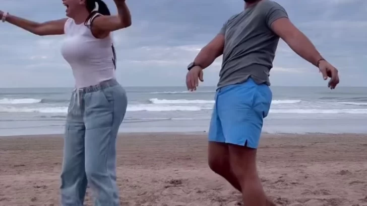Belu Lucius disfruta en Necochea: las ballenas, El Eternauta y los atardeceres inigualables en la playa