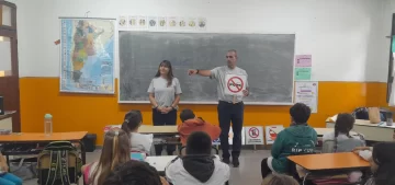 Charlas de educación vial para más de 200 chicos en la Escuela N° 50 Charlas de educación vial para más de 200 chicos en la Escuela N° 50