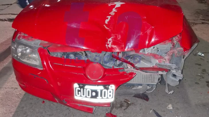 Conductor alcoholizado chocó camioneta estacionada