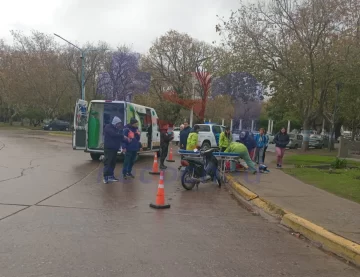 Accidente entre un auto y una bicicleta en 59 y 58
