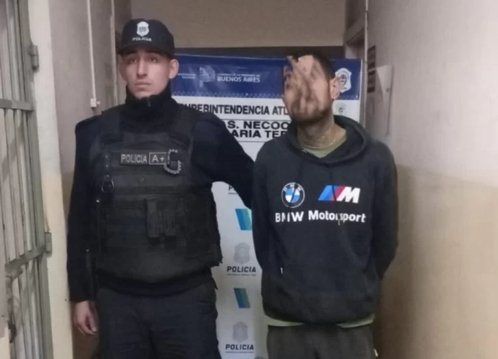 Detienen a prófugo que deambulaba con una escalera