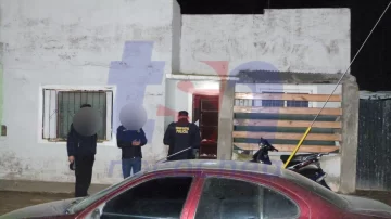 Allanamiento en una vivienda de calle 57 al 4500: habrían secuestrado droga y un arma