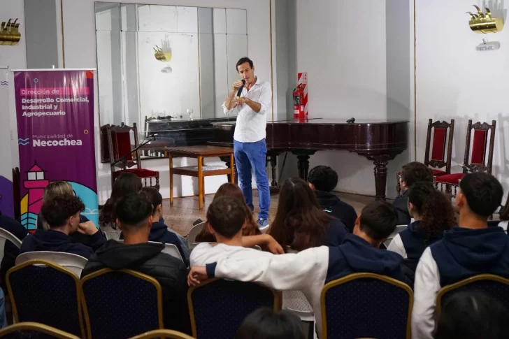 busqueda-laboral-teatro-728x485