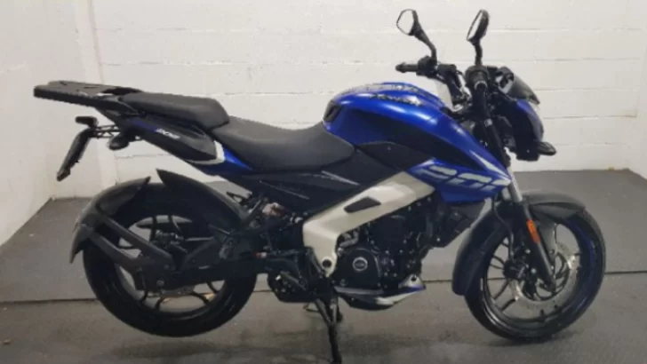 Roban moto a plena luz del día frente a una Comisaría