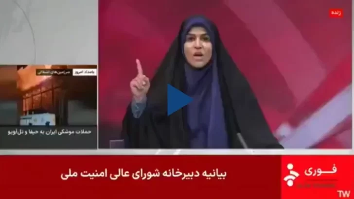 IMPACTANTE VIDEO: el momento en que un misil israelí impacta la TV de Irán en vivo