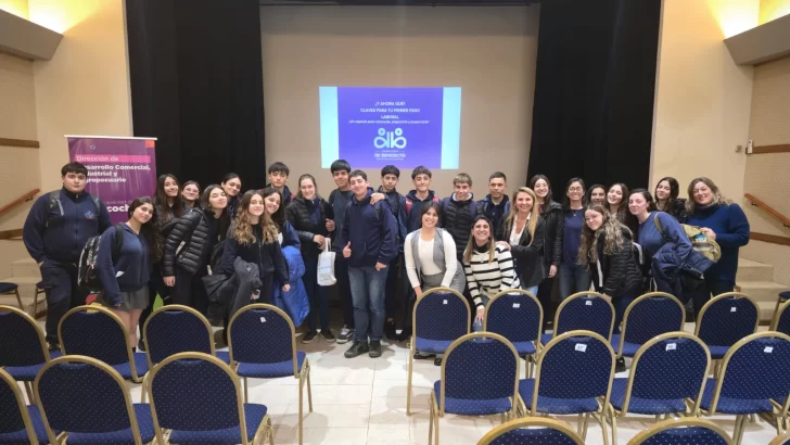 Se brindó un taller de armado de currículum vitae estratégico para alumnos secundarios