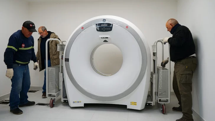 Inauguran el servicio de imágenes en el Hospital con el Tomógrafo