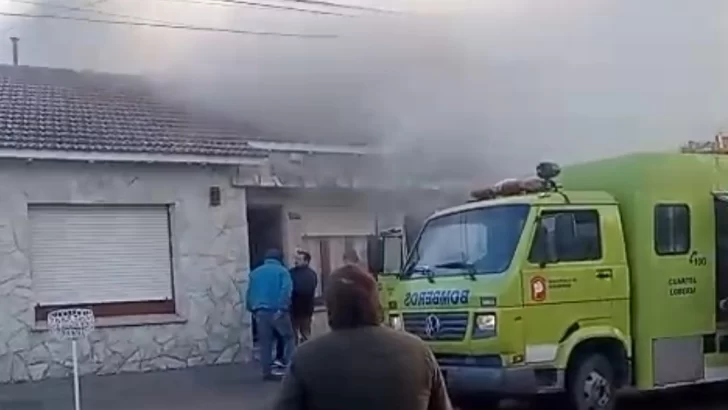 Pequeño incendio en el deposito de una vivienda