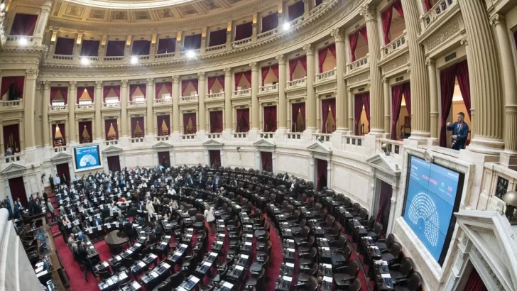 En una sesión caliente, la oposición logró doblegar al Gobierno, que ya va preparando los vetos