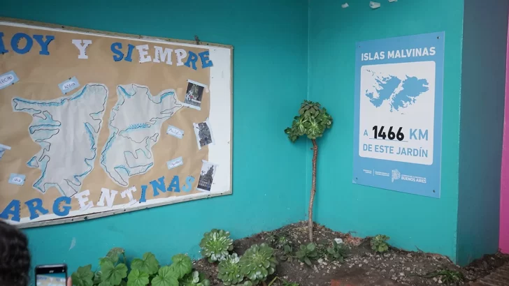 Alumnos del Lassalle unieron simbólicamente el jardín con las Islas Malvinas