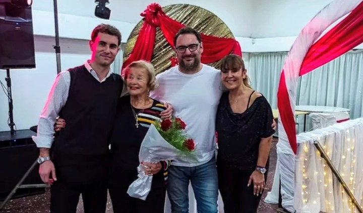 Con felicidad y esperanza la familia del Club Huracán celebró el 106° aniversario