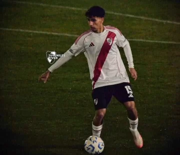 El dulcense Lucas Silva debutó en la Reserva de River Plate con goleada y clasificación