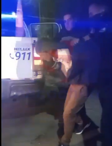 Confrontación en la calle: agreden a una mujer policía