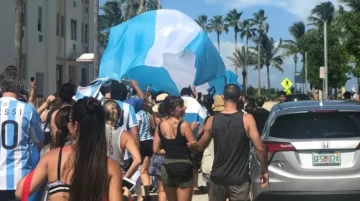 La grieta también llegó al consumo: un sector viaja a Miami y el otro no llega a fin de mes
