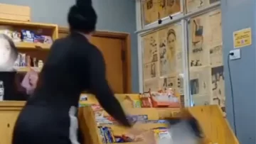 Destrozó el buffet universitario donde trabajaba y subió el video a Tik Tok