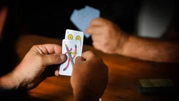 Un hombre mató a su amigo tras una discusión mientras jugaban al truco