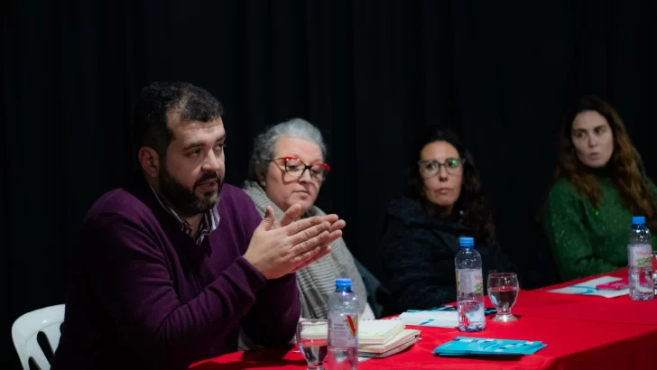 Encuentro informativo de Puerto Participativo en Quequén