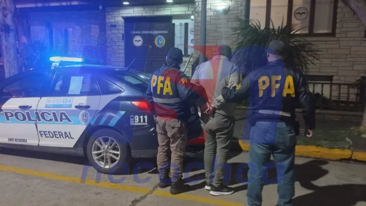 Detienen a un efectivo policial con denuncias por violencia familiar