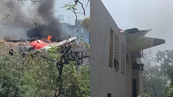 Video: así fue el dramático momento en el que se estrelló el avión con 242 pasajeros en India